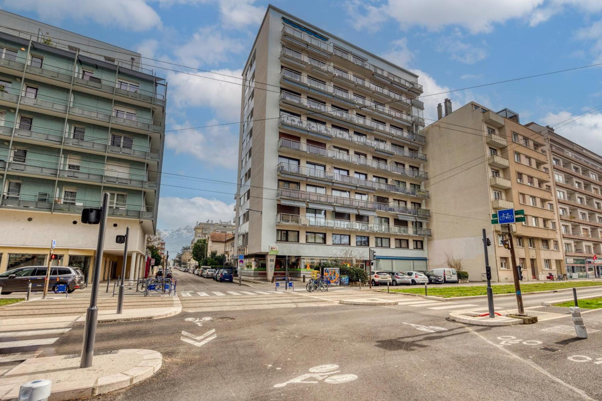 Chez Flo Apartment Grenoble Luaran gambar